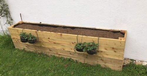 Créer un carré potager sur pieds soi-même